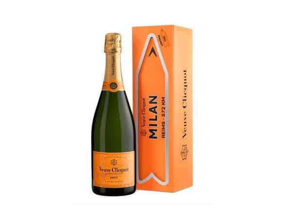 Veuve Clicquot Yellow Label Brut with Functional Ice Box